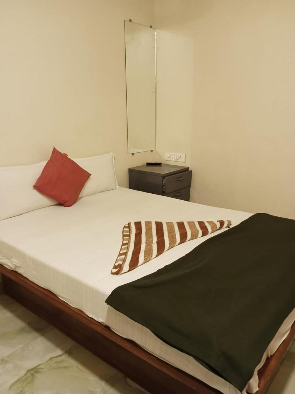 New Hotel Tara By Glitz Hotels Mumbai Exterior foto