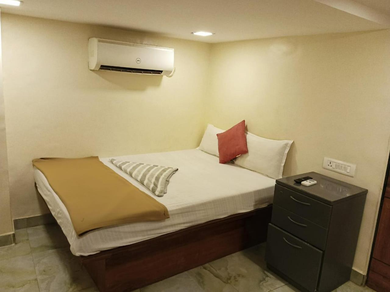 New Hotel Tara By Glitz Hotels Mumbai Exterior foto